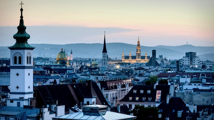 Wiener Skyline mit dem Rathaus